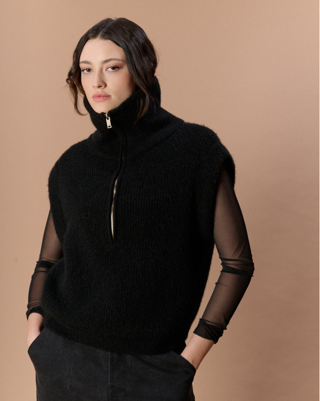 CLOTAIRE • Sleeveless trucker-collar sweater -...